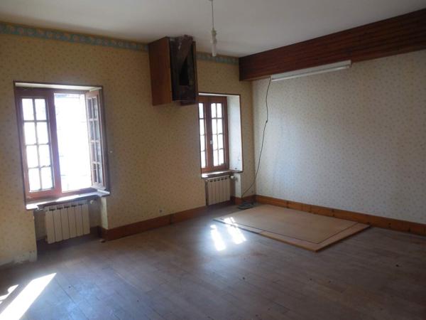 Maison de bourg avec fort potentiel