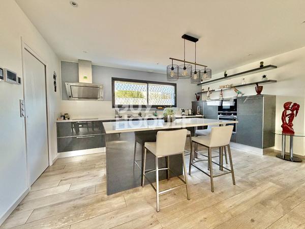 VIAGER LA HUME 33470 GUJAN-MESTRAS