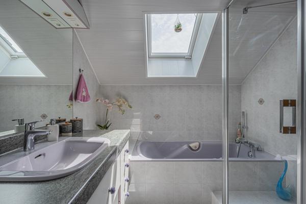 Dpt Haute Savoie (74), à vendre MARCELLAZ maison P6 de 205 m² - Terrain de 998,00 m²