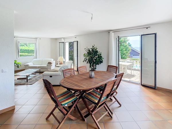 Dpt Haute Savoie (74), à vendre MARCELLAZ maison P6 de 205 m² - Terrain de 998,00 m²