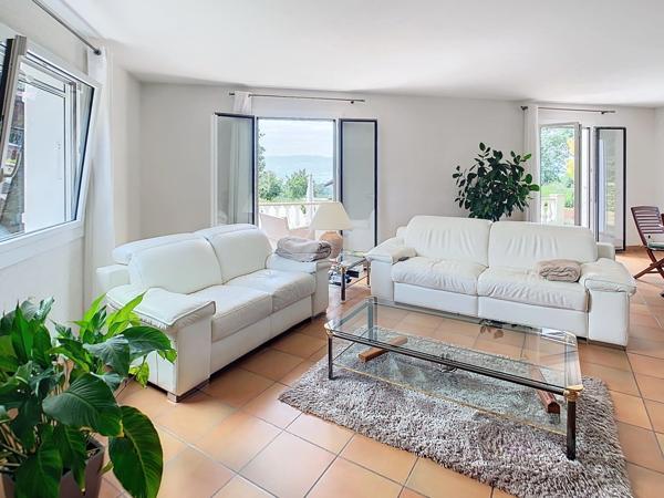 Dpt Haute Savoie (74), à vendre MARCELLAZ maison P6 de 205 m² - Terrain de 998,00 m²