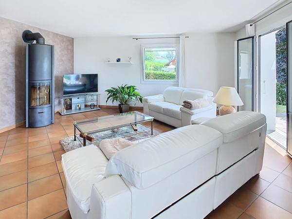 Dpt Haute Savoie (74), à vendre MARCELLAZ maison P6 de 205 m² - Terrain de 998,00 m²