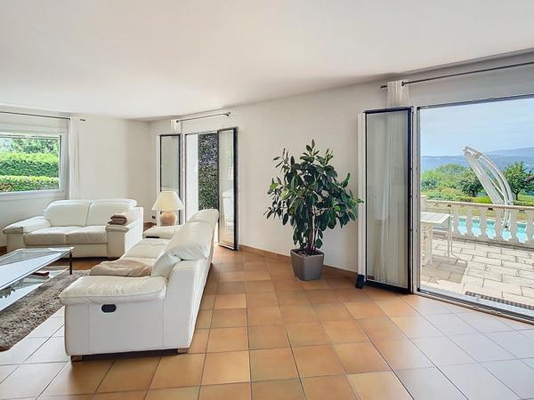 Dpt Haute Savoie (74), à vendre MARCELLAZ maison P6 de 205 m² - Terrain de 998,00 m²