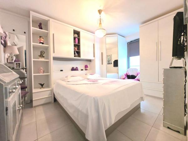 Appartement  3 pièce(s) 65 m2 terrasse / 2 PARKING et ascenseur