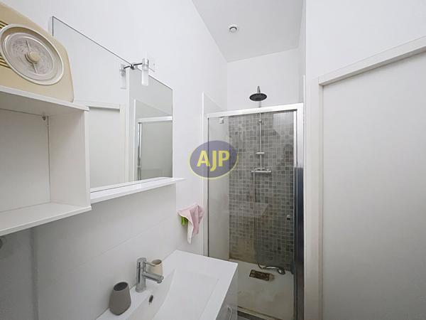 Appartement à vendre Bordeaux - 2 pièces, 27m² avec 1 chambre(s) à 159 500€ - AJP Immobilier Bordeaux Nansouty