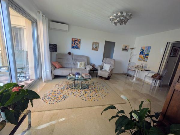 Appartement T3 avec terrasse