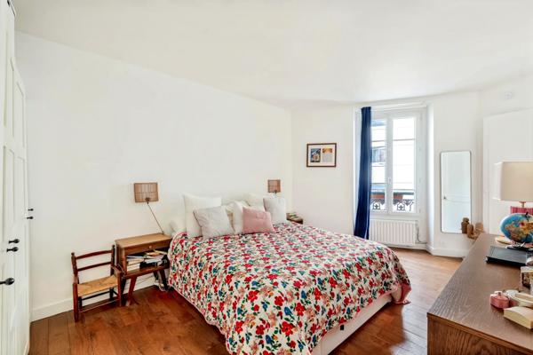 Appartement Paris 18e - VILLAGE RAMEY