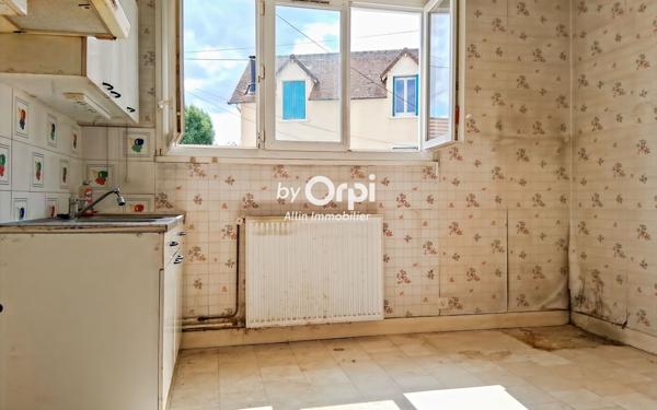 Maison à vendre    4 pièces •  Montluçon