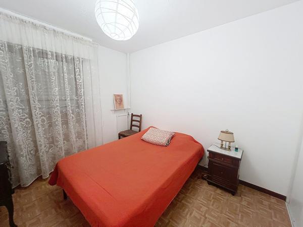 Appartement AIX SUD- T3/4- RESIDENCE SECURISEE- PLACE PARKING PRIVATIVE- CAVE