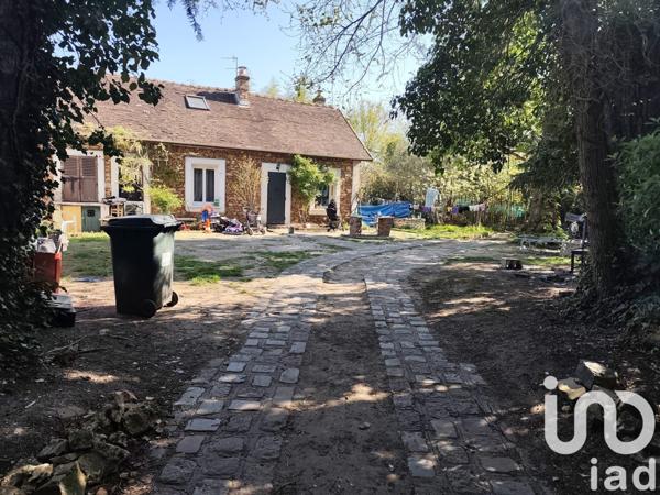 Maison 6 pièces de 133 m² à Dammarie-les-Lys (77190)