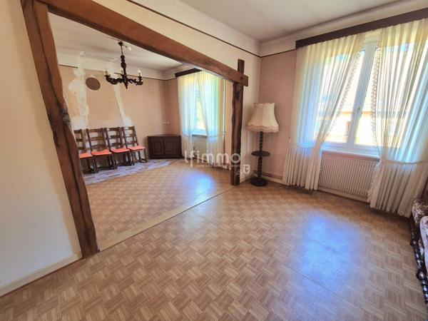 Immeuble de deux appartements à Dambach-Neunhoffen.