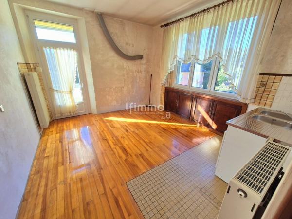 Immeuble de deux appartements à Dambach-Neunhoffen.