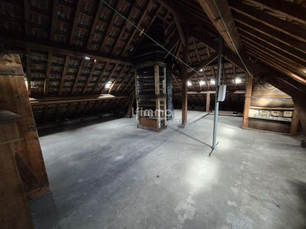 Immeuble de deux appartements à Dambach-Neunhoffen.