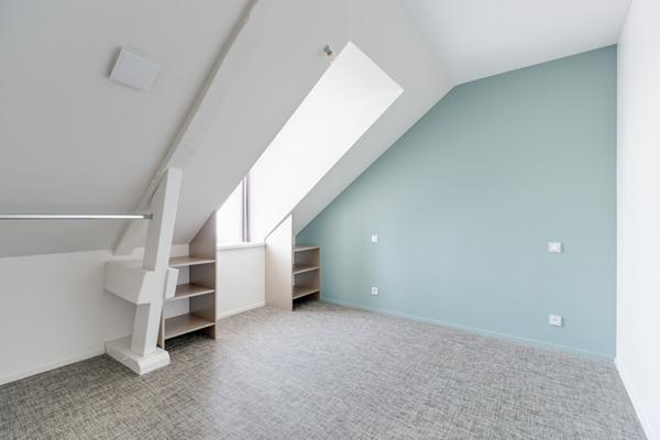 A VENDRE NANTES CATHEDRALE VASTE TYPE 5 EN DUPLEX DANS IMMEUBLE DE STANDING