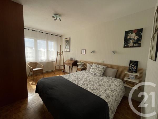 Appartement T4 à vendre  4 pièces - 116,61 m2 ROYAN - 17