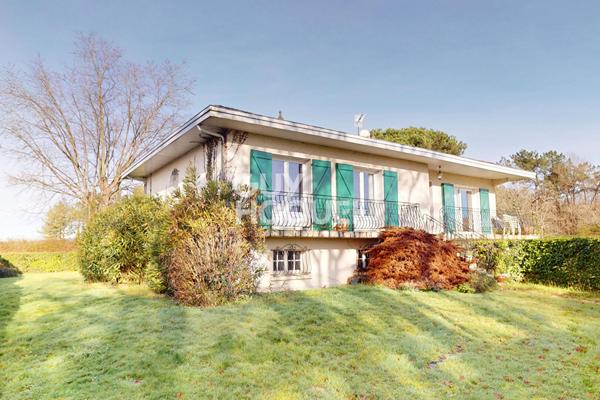 Maison sur sous sol à fort potentiel aux portes d'Hagetmau