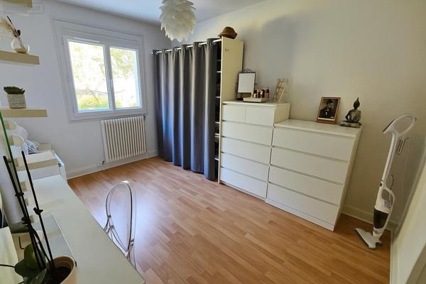 Maison à vendre à Chambray-lès-Tours dans l'Indre-et-Loire (37170), ref : 013/1478   
CHAMBRAY LES TOURS centre