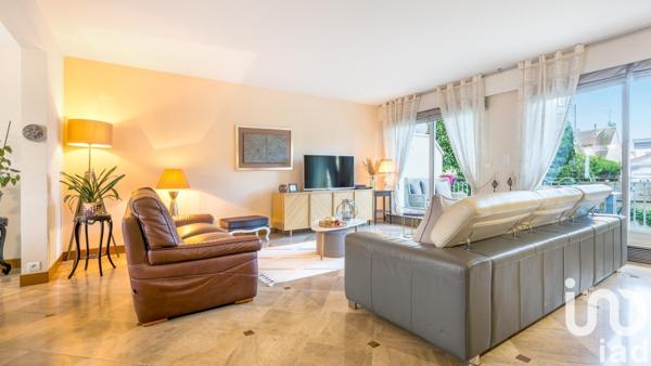 Maison à vendre 9 pièces 202 m² Ormesson-sur-Marne