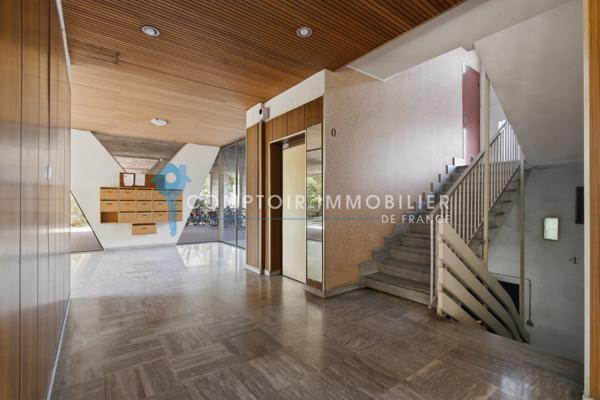 Appartement 3 pièce(s) 2 chambre(s) 101 m²