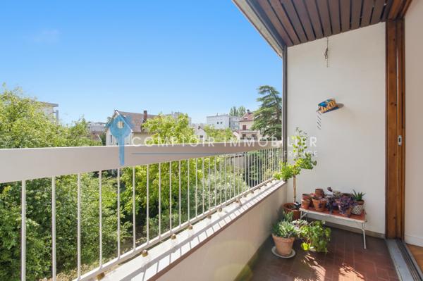 Appartement 3 pièce(s) 2 chambre(s) 101 m²
