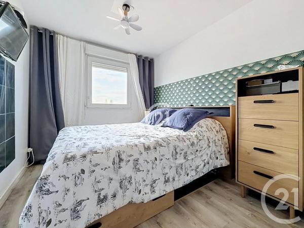 Appartement F3 à vendre  3 pièces - 59,93 m 2   MONTREUIL  - 93