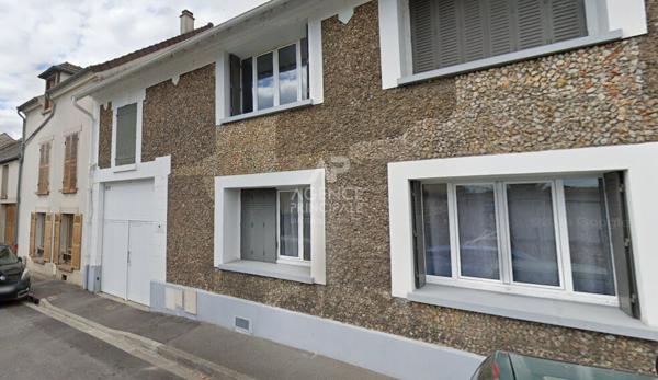 Appartement Carrieres Sous Poissy 2 pièce(s) 33 m2 Loyer 775 €/mois charges comprises **  - Référence  9183