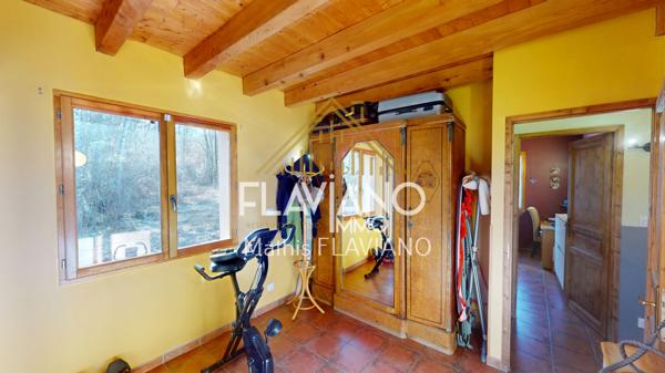 La Bréole (04340) MAISON - 7 PIÈCES - BRÉOLES