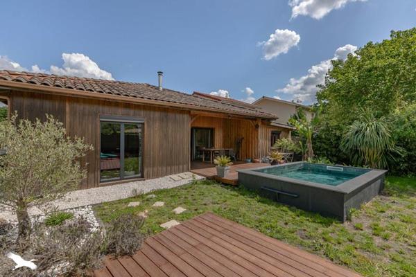 Maison à vendre |  Mios |  6 pièces | 180 m²