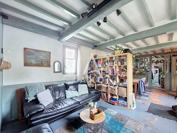 À vendre  Maison avec dépendance sur 850 m² de terrain  Allonne (60)