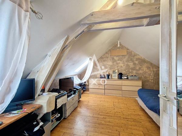 À vendre  Maison avec dépendance sur 850 m² de terrain  Allonne (60)