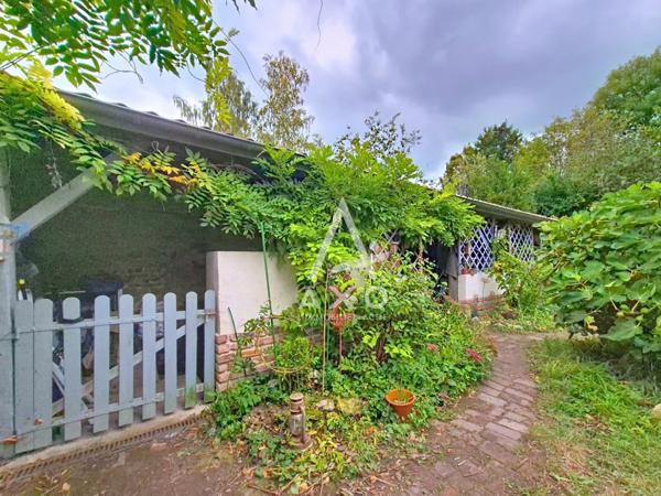À vendre  Maison avec dépendance sur 850 m² de terrain  Allonne (60)