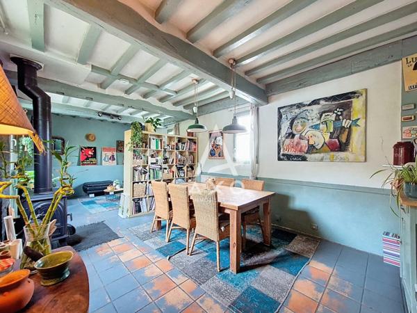 À vendre  Maison avec dépendance sur 850 m² de terrain  Allonne (60)