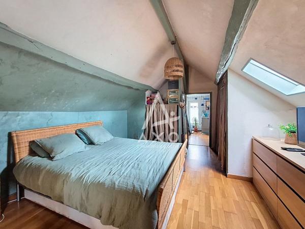 À vendre  Maison avec dépendance sur 850 m² de terrain  Allonne (60)