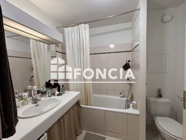 Location Appartement 2 pièces 51.75 m² - 6 PLACE BIR HAKEIM Lyon 69003