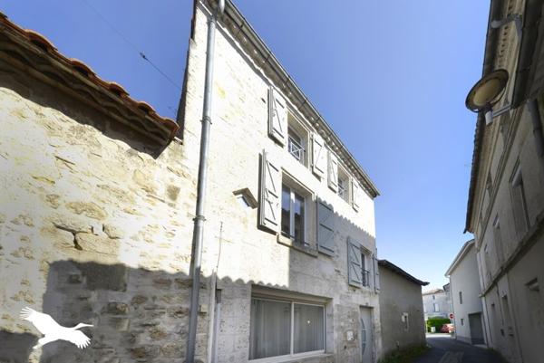 Maison à vendre |  Gond-Pontouvre |  4 pièces | 140 m²