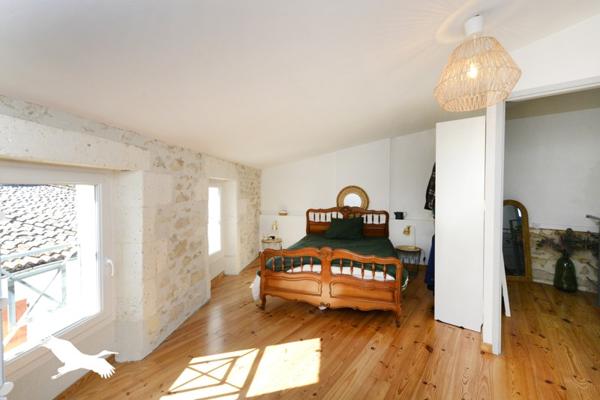 Maison à vendre |  Gond-Pontouvre |  4 pièces | 140 m²