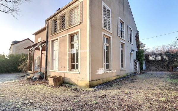 Maison à vendre    8 pièces •  Le Mée-sur-Seine
