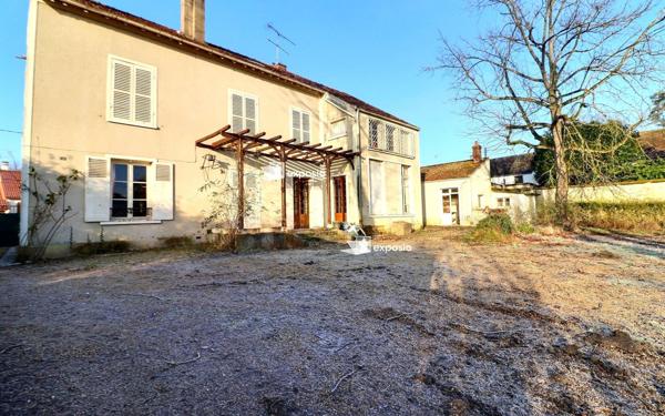 Maison à vendre    8 pièces •  Le Mée-sur-Seine