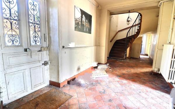 Maison à vendre    8 pièces •  Le Mée-sur-Seine