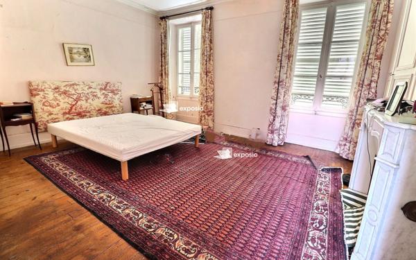 Maison à vendre    8 pièces •  Le Mée-sur-Seine