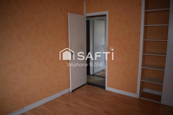 MAISON A RENOVER 3 PIECES 70 M2 terrain de 182 M2 ENVIRON