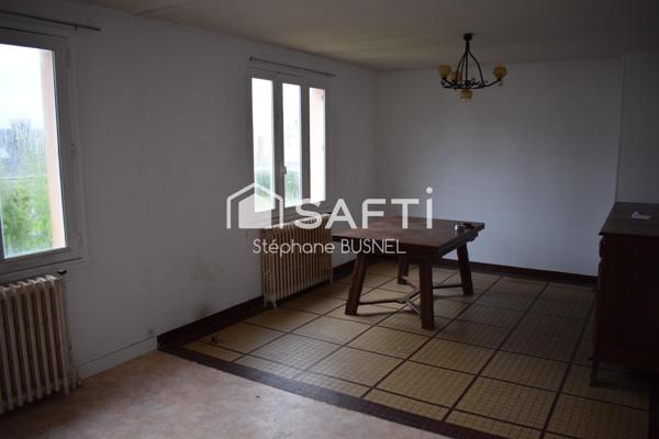 MAISON A RENOVER 3 PIECES 70 M2 terrain de 182 M2 ENVIRON