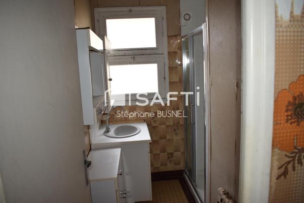 MAISON A RENOVER 3 PIECES 70 M2 terrain de 182 M2 ENVIRON