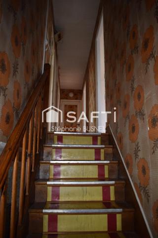 MAISON A RENOVER 3 PIECES 70 M2 terrain de 182 M2 ENVIRON