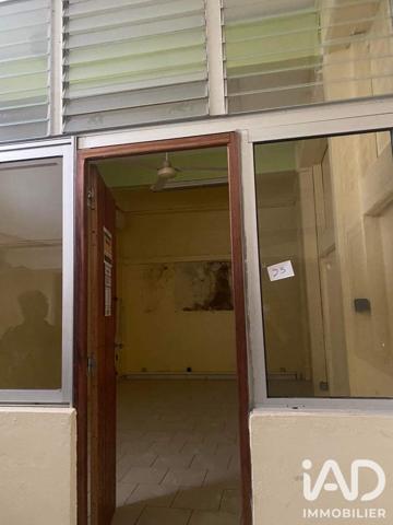 Immeuble à vendre 1 162 m² Les Abymes