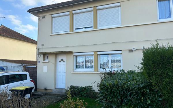 Maison à louer    4 pièces • 70 m2 Beautor
