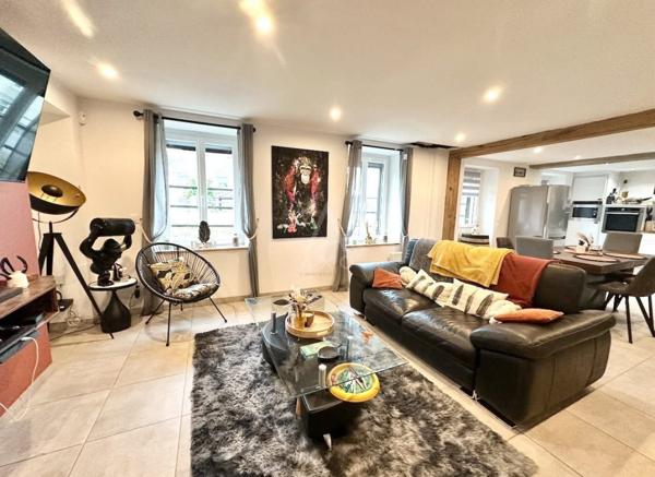 Propriété en pierre avec deux habitations et dépendances, Proche du Haras du pin