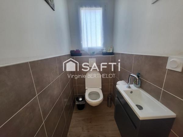 MAISON DE PLAIN-PIED/ TROIS CHAMBRES / GARAGE A NIORT !