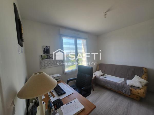 MAISON DE PLAIN-PIED/ TROIS CHAMBRES / GARAGE A NIORT !