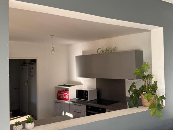 Marseille (13008) VENTE APPARTEMENT T6 DERNIER ETAGE DUPLEX 134,65 M2 CARREZ (159,70 M2 HABITABLE) BD DES JONCS 13008 MARSEILLE